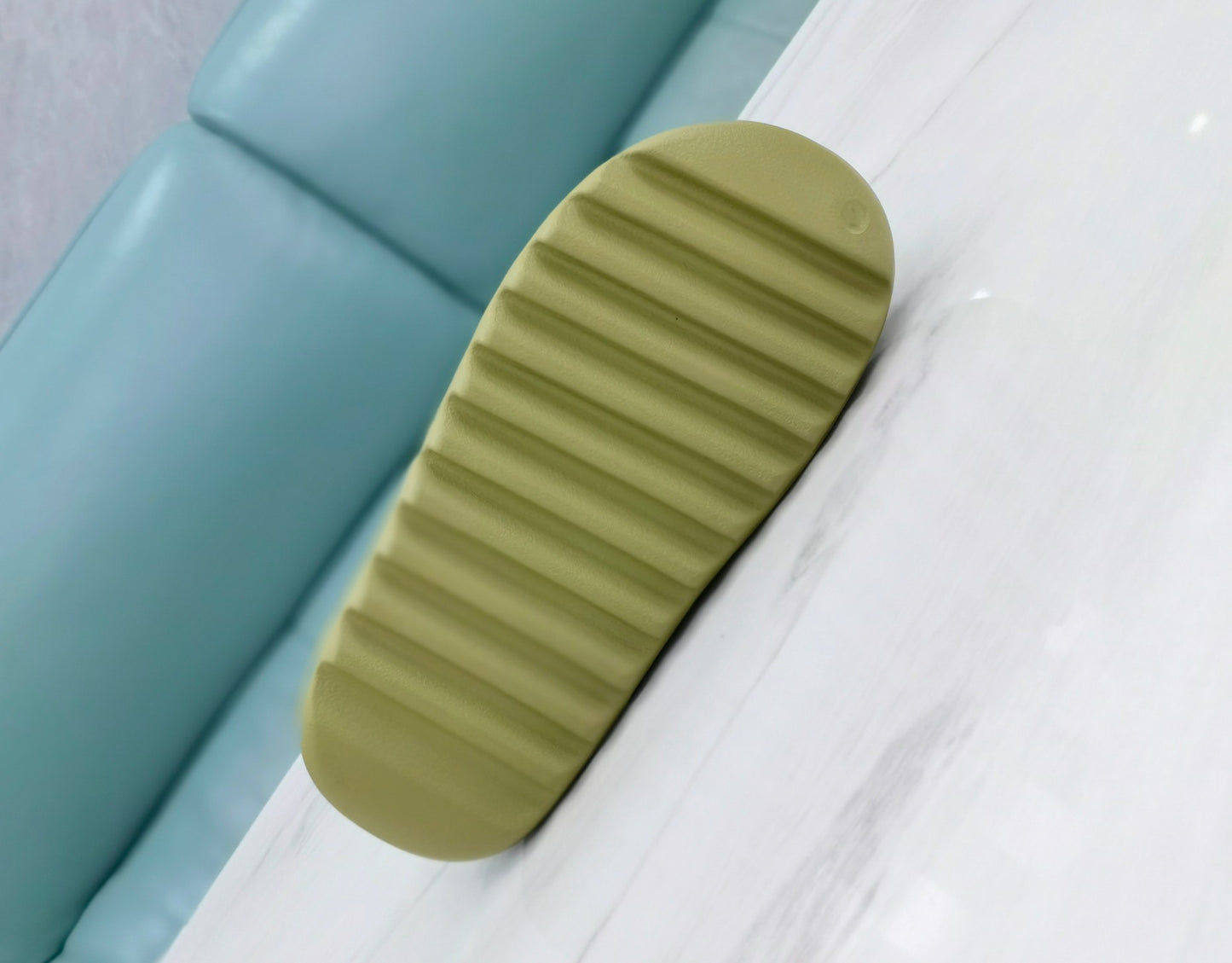 Yezzy Slides