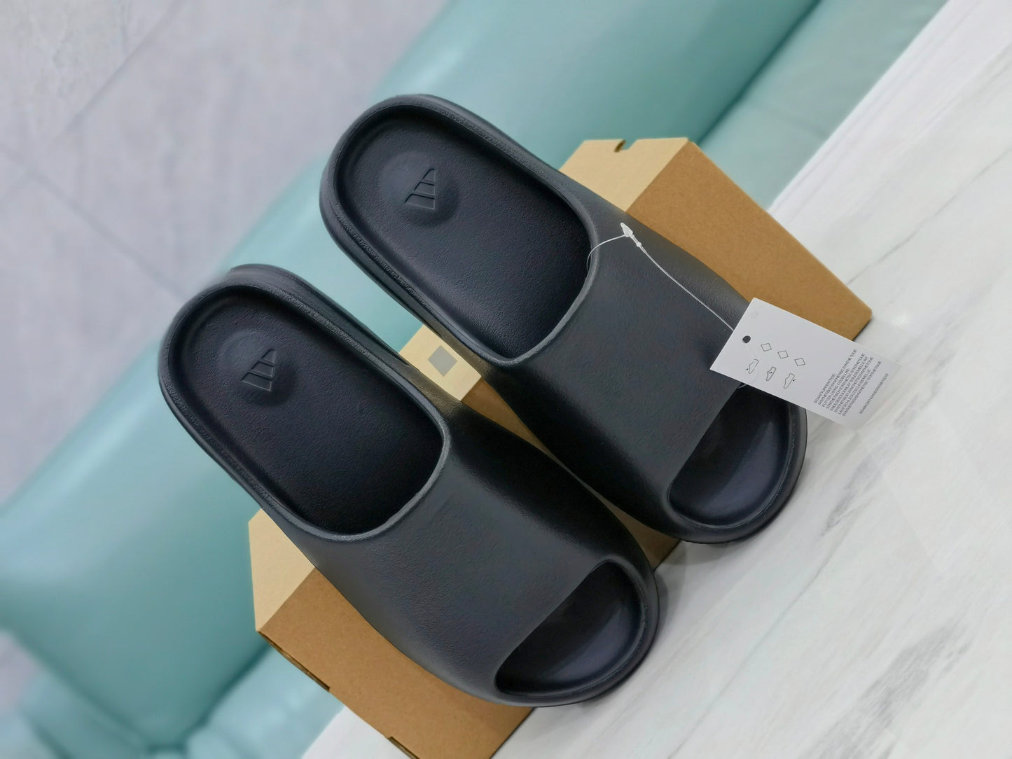 Yezzy Slides