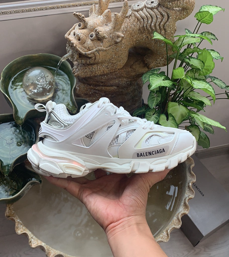 Balenciaga Track (Led)