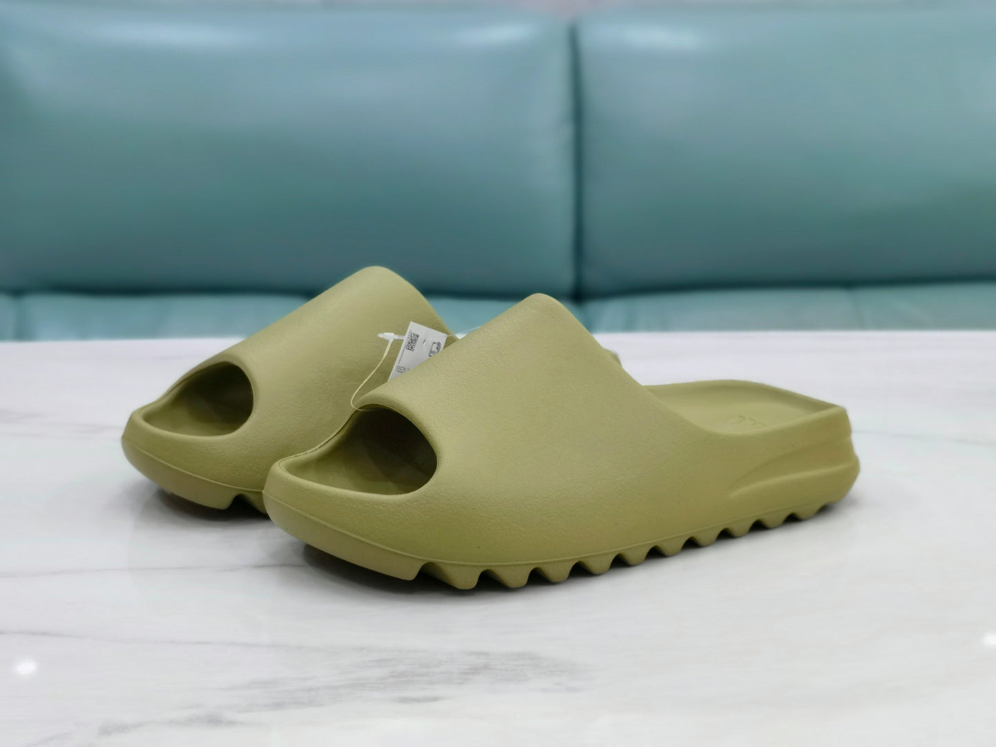 Yezzy Slides