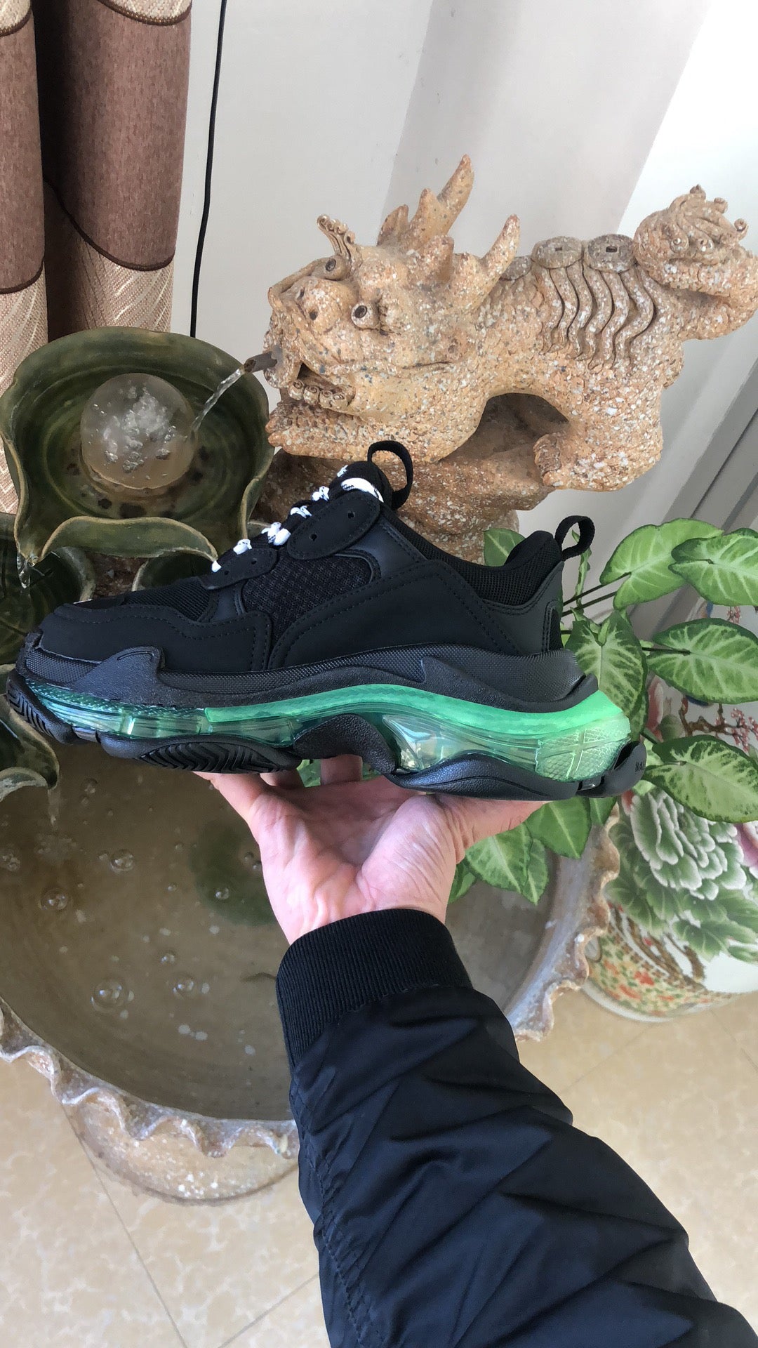 Balenciaga Triple s