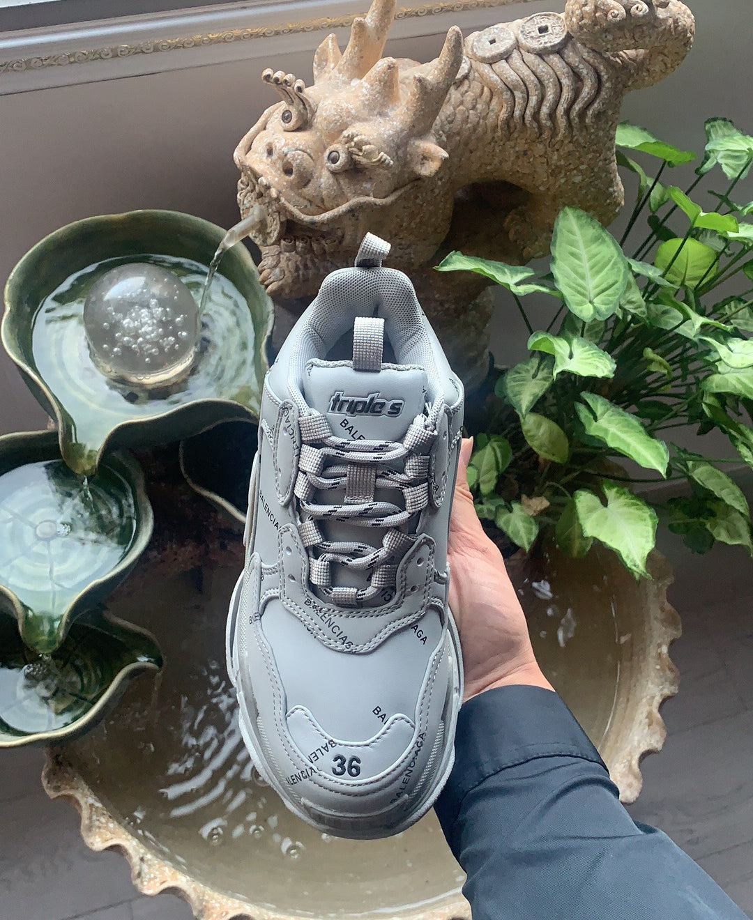 Balenciaga Triple s