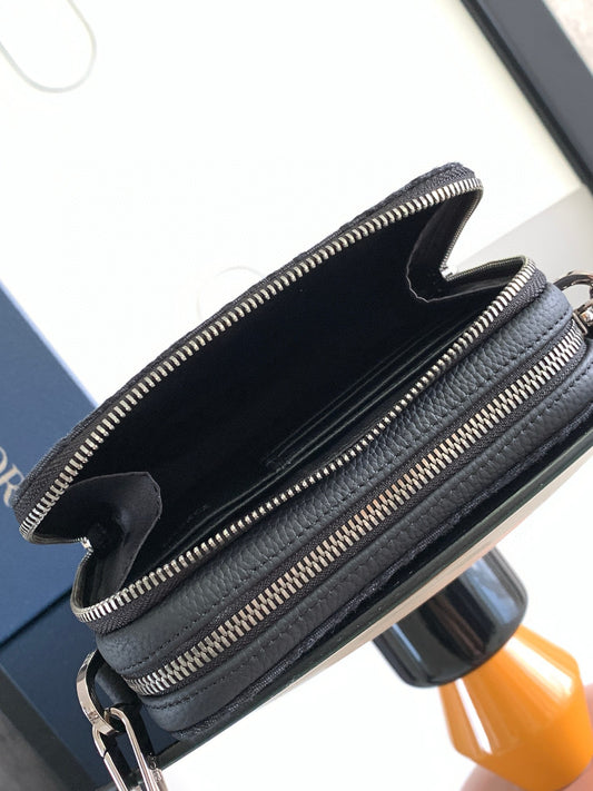 Christian Dior Side bag