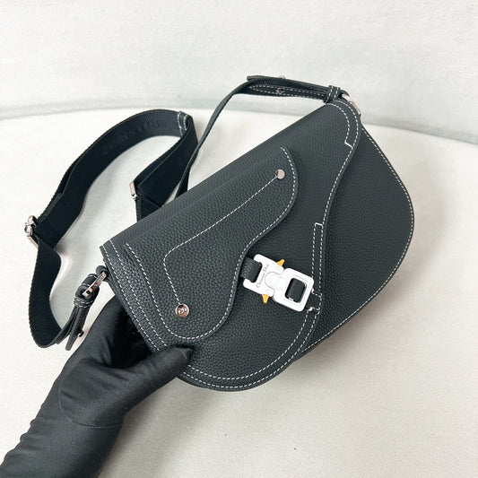 Christian Dior Side bag