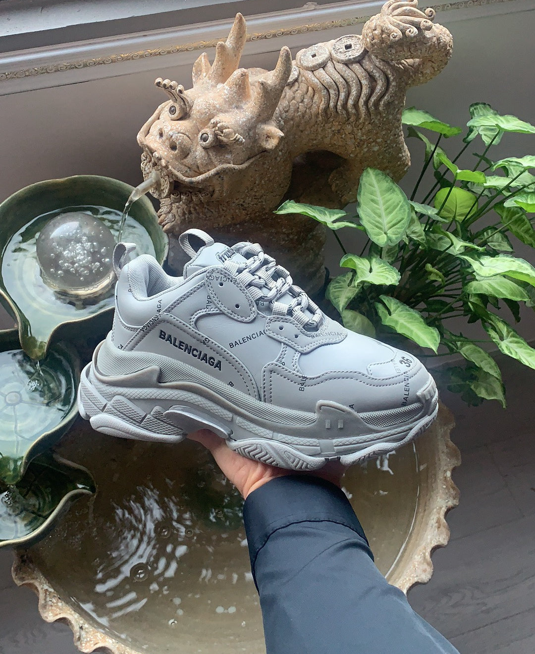 Balenciaga Triple s
