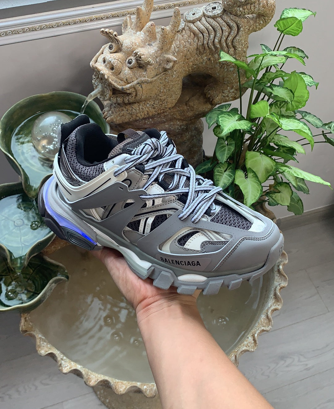Balenciaga Track (Led)
