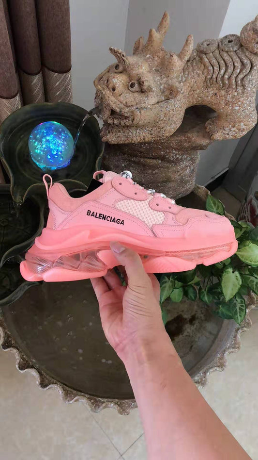 Balenciaga Triple s