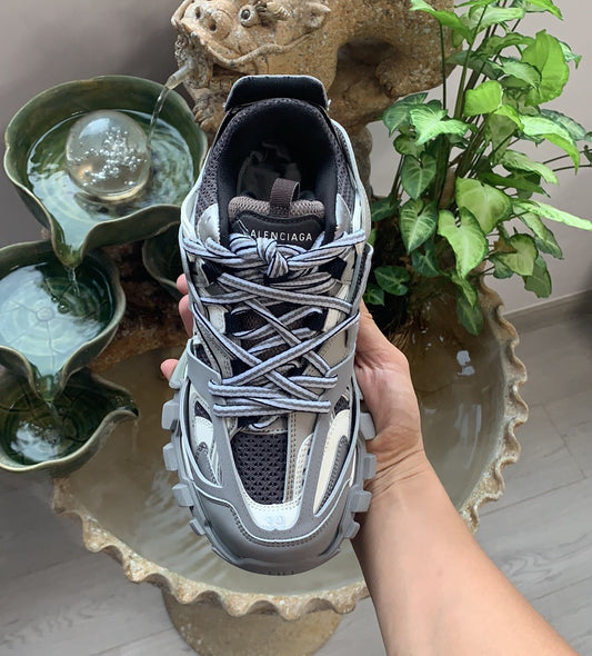 Balenciaga Track (Led)