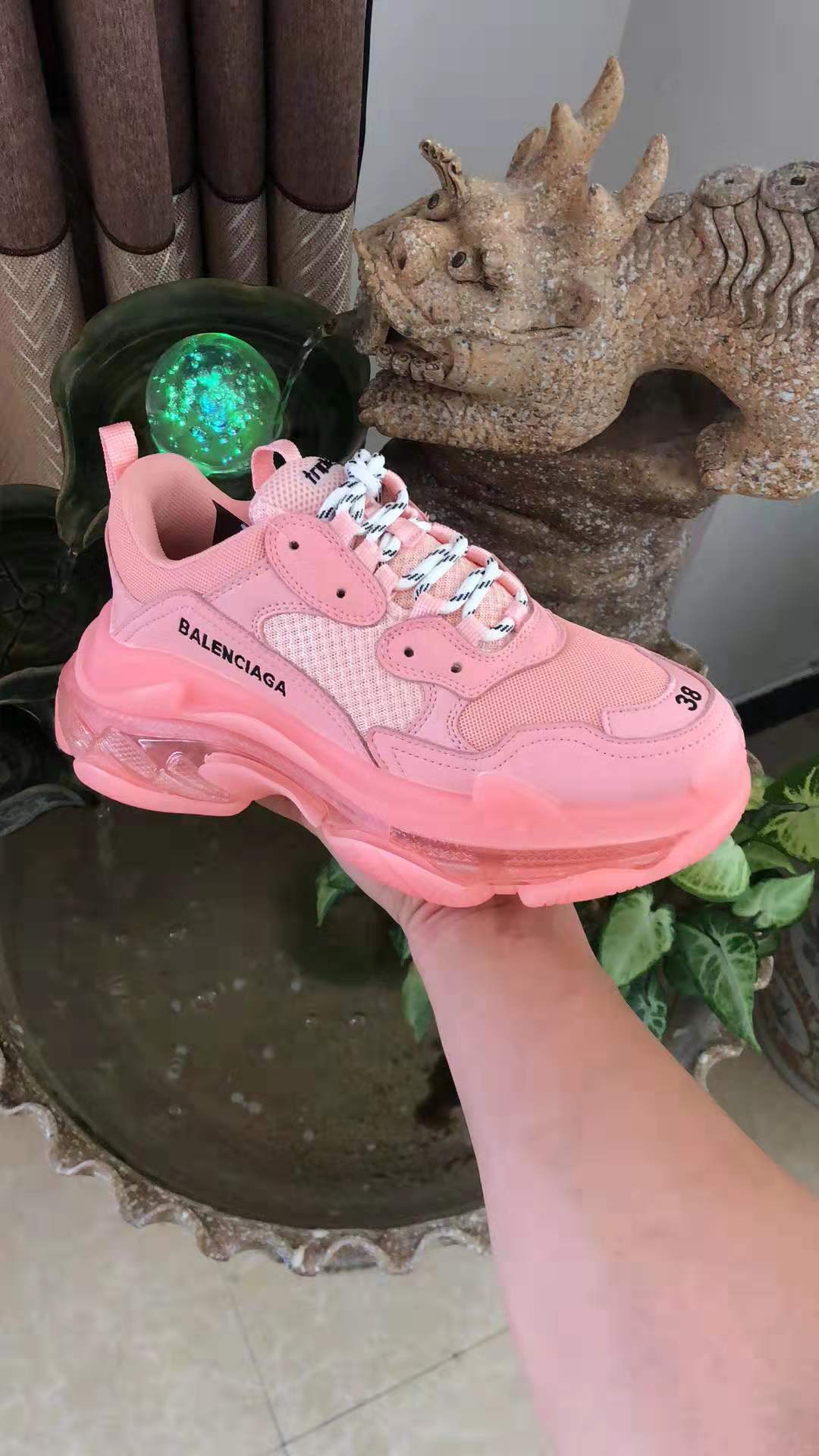 Balenciaga Triple s