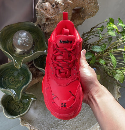 Balenciaga Triple s
