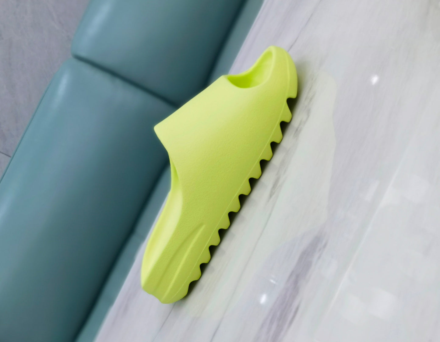 Yezzy Slides