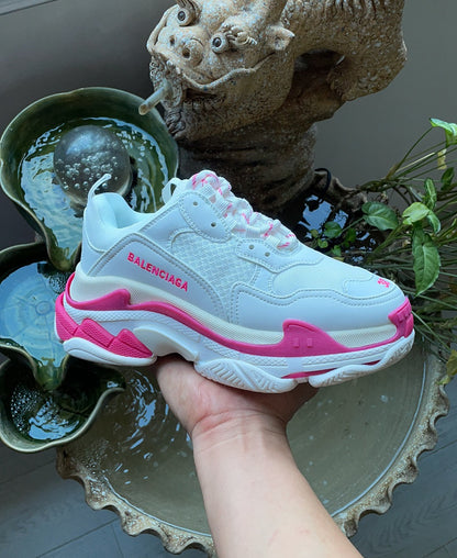Balenciaga Triple s