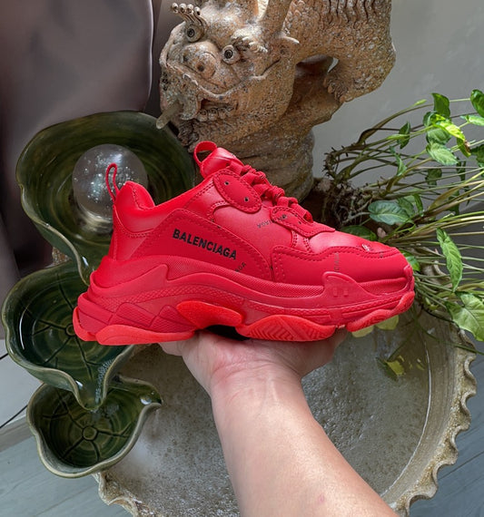 Balenciaga Triple s