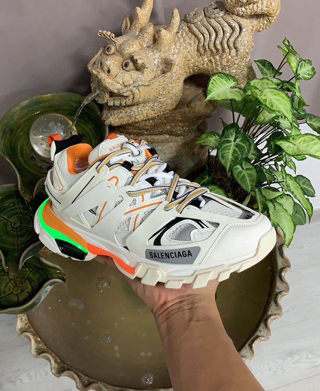 Balenciaga Track (Led)