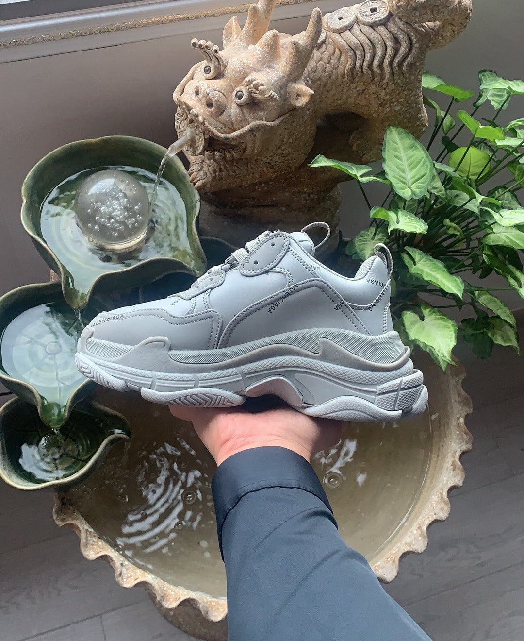 Balenciaga Triple s