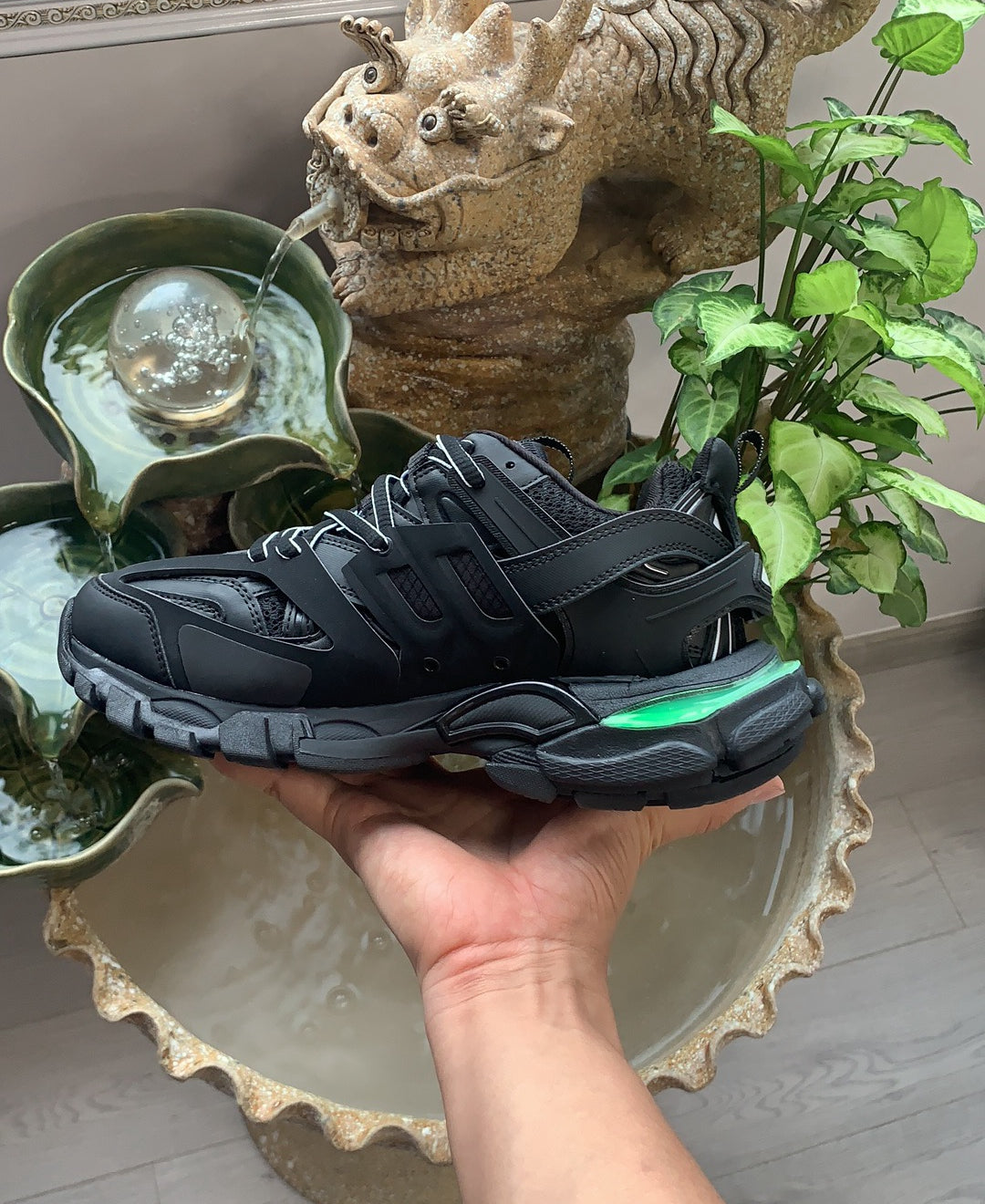 Balenciaga Track (Led)