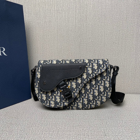 Christian Dior Side bag