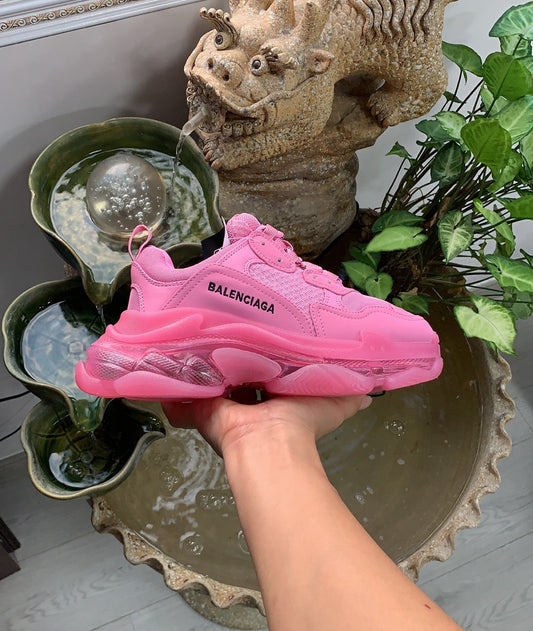 Balenciaga Triple s