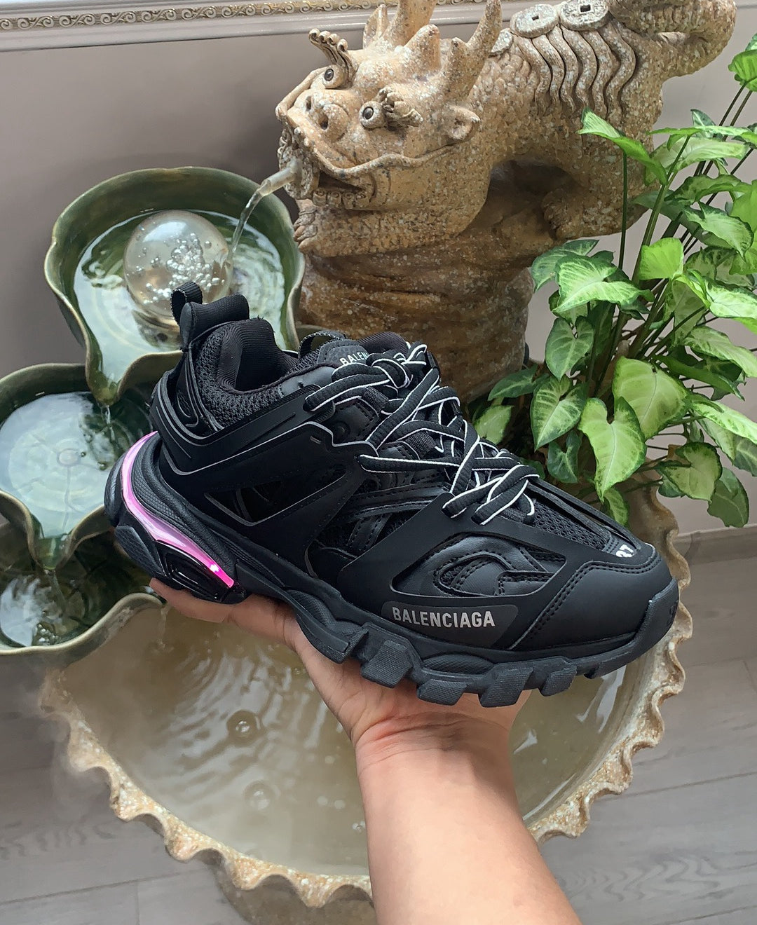Balenciaga Track (Led)