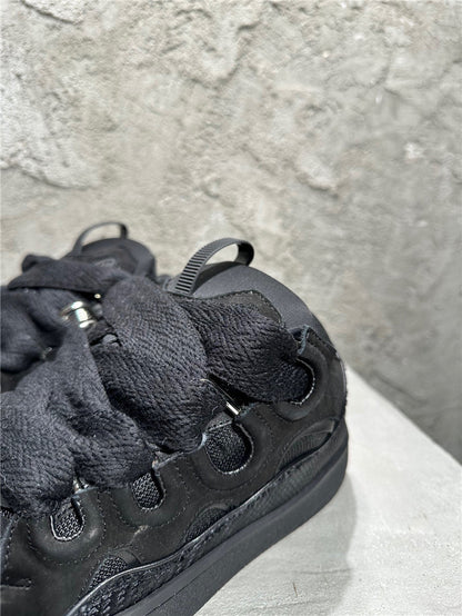 Lanvin Curb