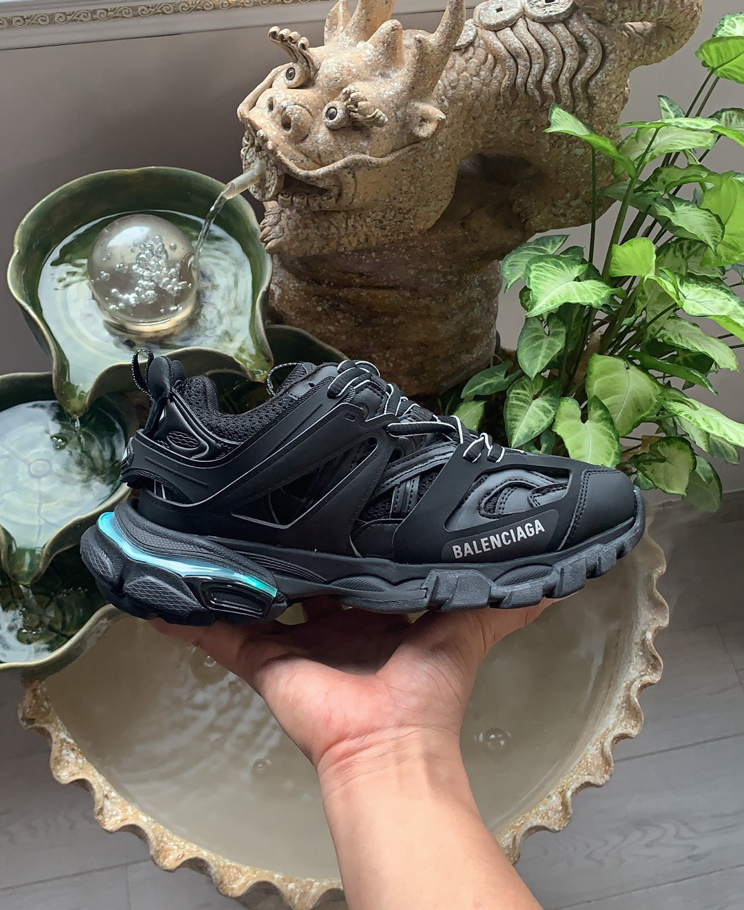 Balenciaga Track (Led)