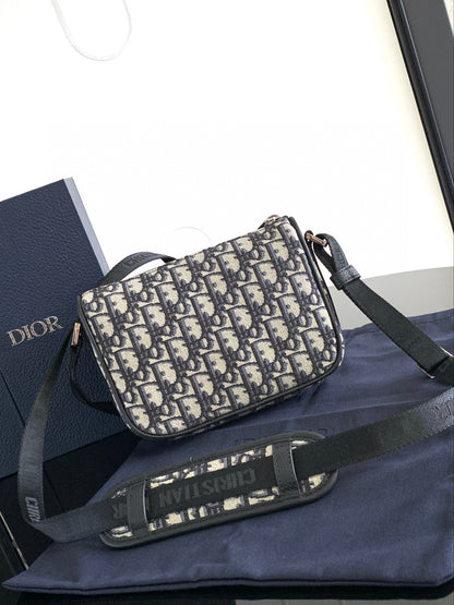 Christian Dior Side bag