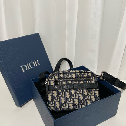 Christian Dior Side bag