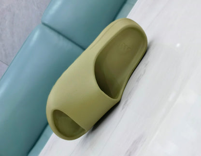 Yezzy Slides
