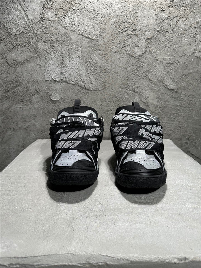Lanvin Curb