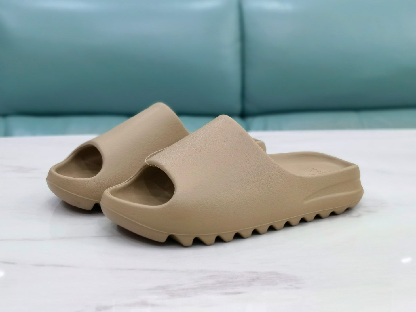 Yezzy Slides