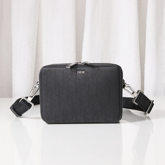Christian Dior Side bag