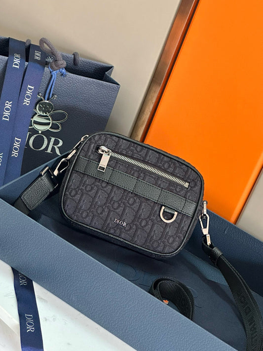Christian Dior Side bag